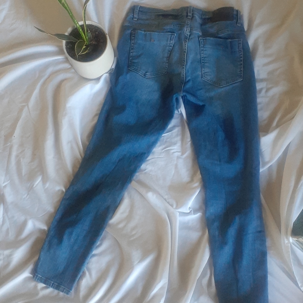 Jeans - Picture 2 of 4